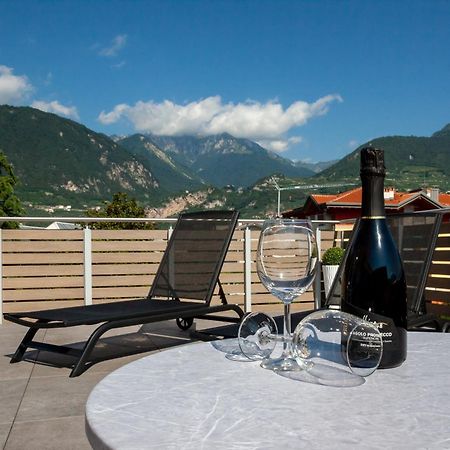 Le Terrazze Living Apartment Riva del Garda Exterior photo